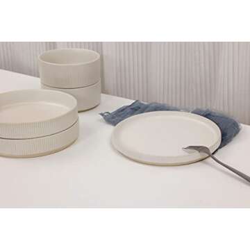 famiware Dinner Plates for 6, 10 inches Plate Set, Scratch Resistant, Stoneware Dinnerware, Kitchen Modern Rustic Serving Dishes, White Matte