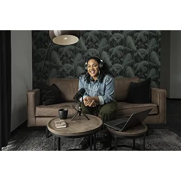 Shure MV7 Dynamic Mic for Podcasting Streaming USB XLR