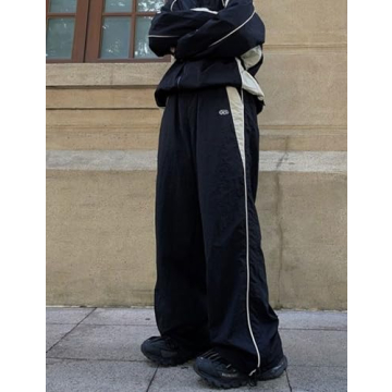 Trendy Men's Y2K Baggy Sweatpants for Comfort and Style