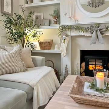 Cozy Faux Fur Blanket with Ruffles - Luxurious White Fleece Ruffles - Cozy Blankets for Women Teen Girls - Warm Blankets & Throws Aesthetic Room Decor