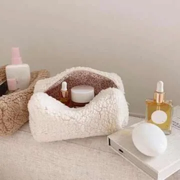 SWUWUWU Plush Makeup Bag for Travel and Cosmetics