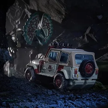 Transformers Collaborative Jurassic Park x Toys Dilophocon & Autobot JP12, Action Figures for Boys and Girls Ages 8 and Up (Amazon Exclusive)