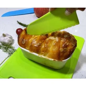 jawbush Professional Lettuce Knife, 11" Serrated Salad Knife for Veggies, Fruit, Bread, Cake, Salad, Plastic Kitchen Nylon Knife for Cooking and Cutting to Prevent Browning, Warm Xmas Gift, Green