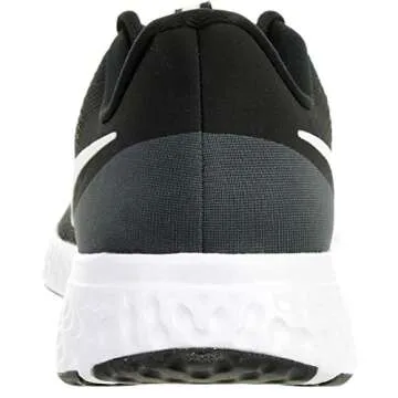 Nike Revolution 5 Wide Running Shoe for Ultimate Comfort
