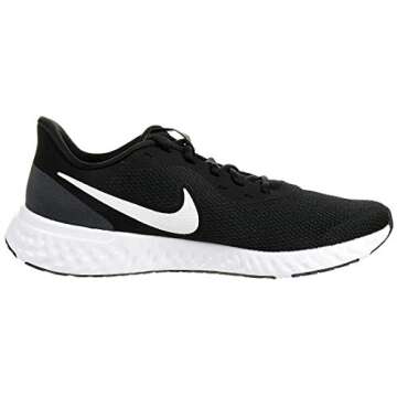 Nike Revolution 5 Wide Running Shoe for Ultimate Comfort