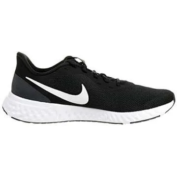 Nike Revolution 5 Wide Running Shoe for Ultimate Comfort