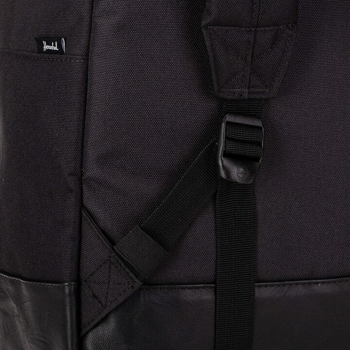 Herschel Heritage Backpack 21.5L in Black Color