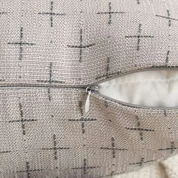 MIULEE Pack of 2 Decorative Burlap Linen Throw Pillow Covers Modern Farmhouse Pillowcase Rustic Woven Textured Cushion Cover for Sofa Couch Bed 20x20 Inch Light Grey