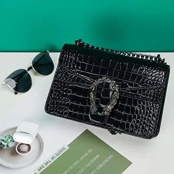 Aiqudou Trendy Chain Purse Crossbody Bag For Women - Luxurious Snakeskin-Print Leather Shoulder Handbag Purse Ladies Evening Satchel Bag(Small Black)