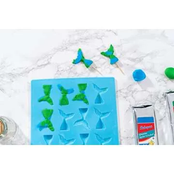 Bakerpan Premium Rolled Green Fondant for Cake Decorating - 1 Pound, Vanilla Flavor