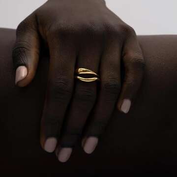 Hey Harper Gold Ring for Women - Gold Plated Stacking Waterproof & Sweatproof Jewerly Ring - Gift for Women - Everday Non Tarnish Cute Fashion Circle Ring