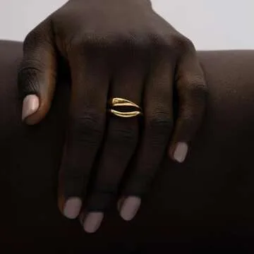 Hey Harper Gold Ring for Women - Gold Plated Stacking Waterproof & Sweatproof Jewerly Ring - Gift for Women - Everday Non Tarnish Cute Fashion Circle Ring