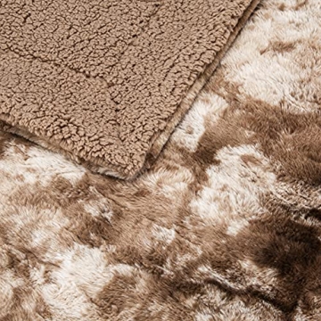 Comfortable Amazon Basics Faux Fur Throw Blanket - Light Brown