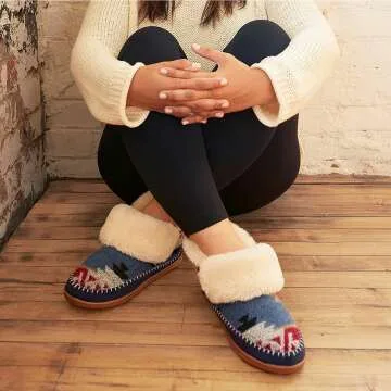 Dearfoams Women's Alpine Moritz Bootie Slipper