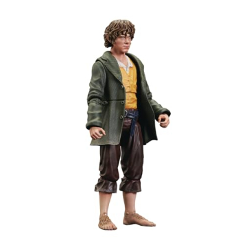 Merry & Pippin Deluxe Action Figures from The Lord of the Rings