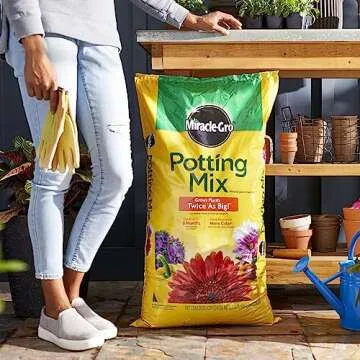 Miracle-Gro Potting Mix for Lush Container Plants