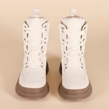 Stylish Comfort with Amazon Essentials Women's Puffer Boots