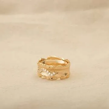 GNIRTSI Gold Lava Ring: Modern Minimalist Elegance
