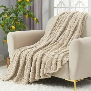 Aganear Fleece Throw Blanket - Soft, Lightweight & Stylish