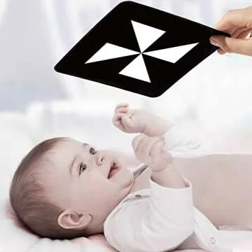 Richgv Newborn Baby Essentials, Black and White Baby Cards Toys 0-3-6 Months,Newborn Baby Stuff, High Contrast Toys for Infant 0-6 Months, 40 Pages Visual Stimulation Sensory Flash Cards for Babies