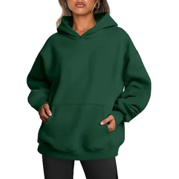 Trendy Queen Women's Oversized Hoodie - Cozy Fleece Sweatshirt for Fall & Winter