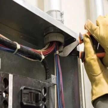 Klein Tools 200028EINS Pliers, Electrician's Insulated Diagonal Cutting Pliers with Slim Handle 1000V Rated Grips, 8-Inch