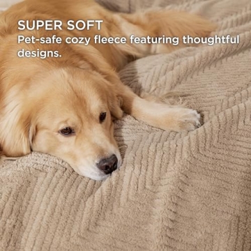 Soft Washable Pet Blankets - Cozy Fleece for Small Dogs