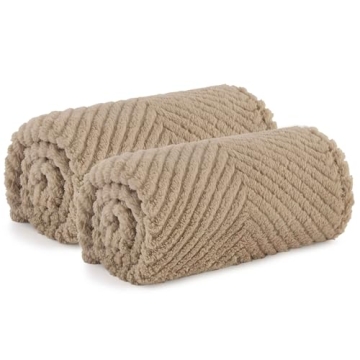 Soft Washable Pet Blankets - Cozy Fleece for Small Dogs