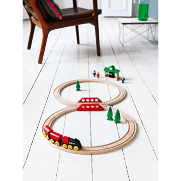 BRIO Classic Figure 8 Set - 22 Piece Wooden Train Toy