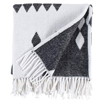 Amazon Brand – Rivet Geometric Diamond Jacquard Reversible Throw Blanket, 50" x 60", Black / White