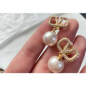 HXUFENGQIN Letter Rhinestone Earrings, Spring and Summer V Letter Rhinestone Pearl Earrings s925 Ladies Silver Needle Flash Diamond Pearl Earrings