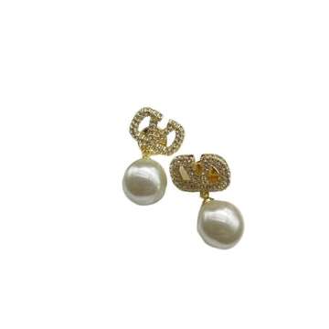 HXUFENGQIN Letter Rhinestone Earrings, Spring and Summer V Letter Rhinestone Pearl Earrings s925 Ladies Silver Needle Flash Diamond Pearl Earrings