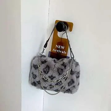 MCYFNG Y2K Purse Plush Bags Winter Accessories Girls Shoulder Bags Mini Purse for Outfit Chic Cool Chain Bags, Grey