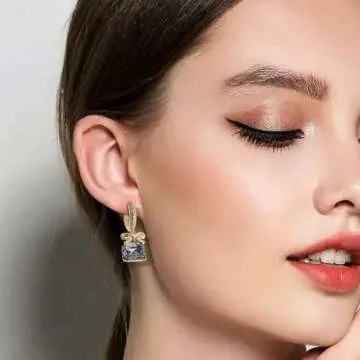 Sonateomber Gold Rhinestone Huggie Small Hoop Earrings - Elegant Accessory for Women