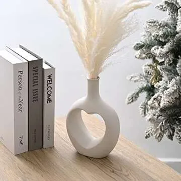 Hismir White Ceramic Heart Shaped Hollow Vase Set of 2，Valentine Table Flower Vase for Home Decoration，Gift for Girl Women Her Mom on Valentine's Day Mothers Day Christmas Birthday Anniversary Wedding