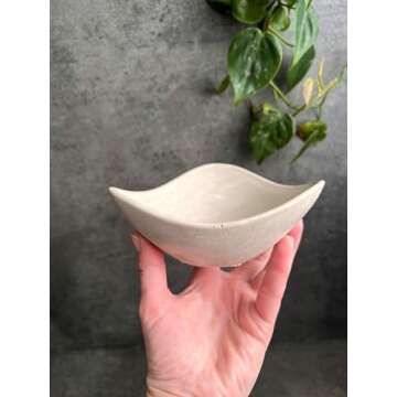 Wavy Concrete Bowl, Minimalist Key Bowl, Modern Cement Bowl, Entrway Catchall, Home Decor for Coffee Table, Jewlery Dish, Air Plant Holder, Small Stone Bowl (Small)