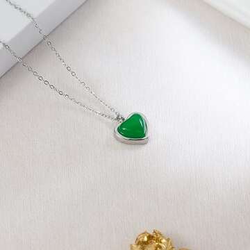 SmileBelle Jade Necklace Heart Necklace for Teens, Green Necklace for Crystal Necklaces as Valentines Day Gifts, Small Heart Pendant Necklace Jade Jewelry for Women as Birthday Gifts for Her