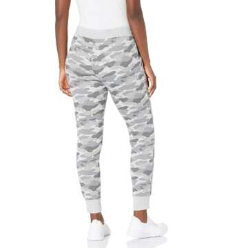 Amazon Essentials Women's Fleece Jogger Sweatpant (Available in Plus Size), Light Grey Camo, Small