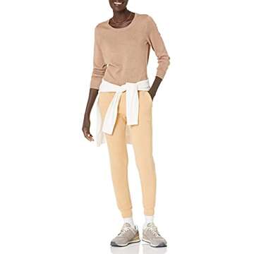 Amazon Essentials Women's Long-Sleeve Lightweight Crewneck Sweater (Available in Plus Size), Camel Heather, Small