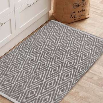 Chardin home 100% Cotton Diamond Rug Fully Reversible - Mat Size 21''x34'', Machine Washable, Greyish Beige & White