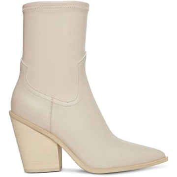 Stylish Steve Madden Women's Thorn Fashion Boot for Winter