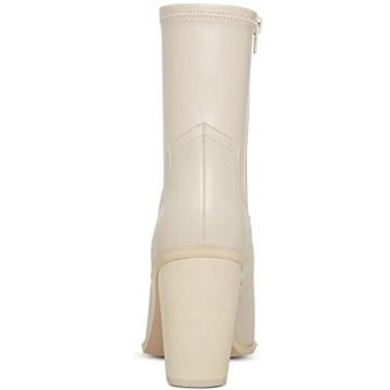 Stylish Steve Madden Women's Thorn Fashion Boot for Winter