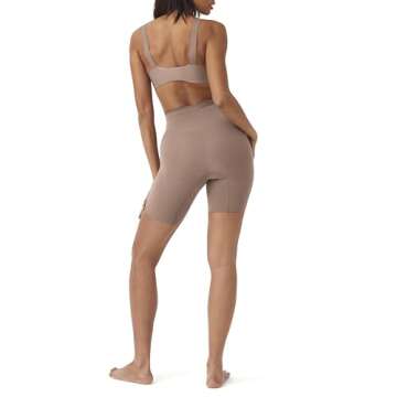 SPANX Sculpt Seamless Mid-Thigh Short - Lightweight Shapewear