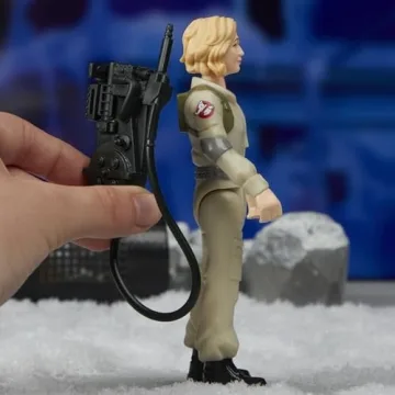 Ghostbusters Callie Spengler Figure and Stretch Ghost Accessory