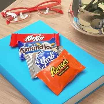 HERSHEY'S Assorted Chocolate Candy Pack 30.22 oz