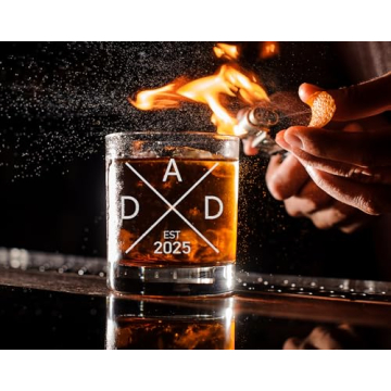 CARVELITA Dad Est 2025 Whiskey Glass - Pregnancy Announcements For Dad - 11oz Old Fashioned Bourbon Rocks Glass For Expecting Father - Dad To Be Gifts - Funny New Dad Gifts - First Time Dad Gifts