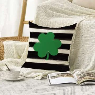 AVOIN Shamrock Throw Pillow Cover | St Patrick's Day Decoration