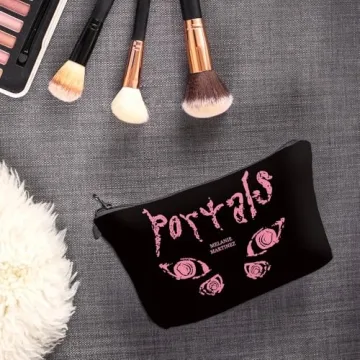 Chic Melanie Makeup Bag for Beauty Lovers Travel Storage