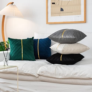 WACOMECO Velvet Throw Pillow Covers - Soft Gold Elegance