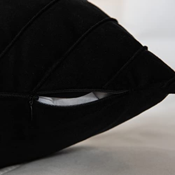 WACOMECO Velvet Throw Pillow Covers - Soft Gold Elegance